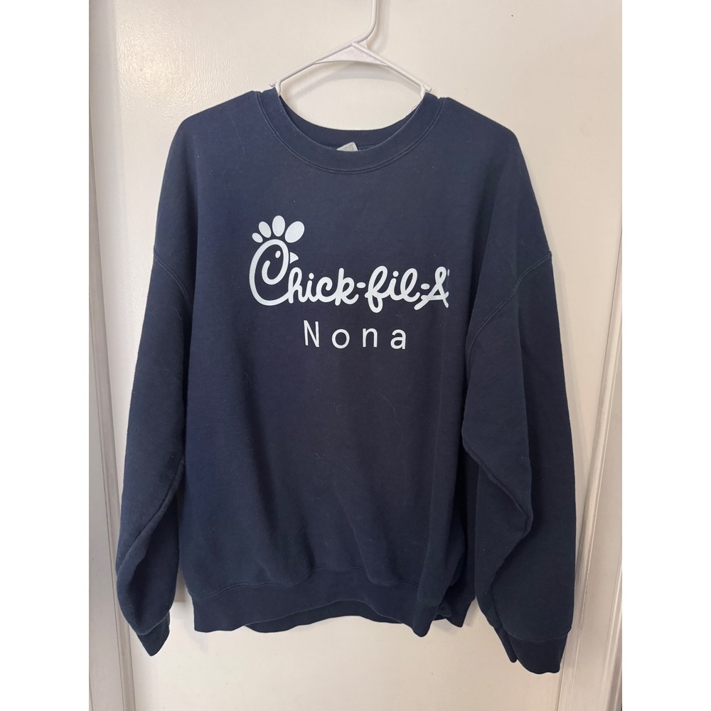 Chick-fil-A Nona‎ Navy Blue Crewneck Sweatshirt XL Pullover Logo Graphic